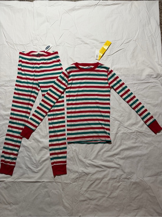 Old Navy Other - NWT Old Navy unisex Christmas pajama set, XL (12), 100% cotton red/grn/wht